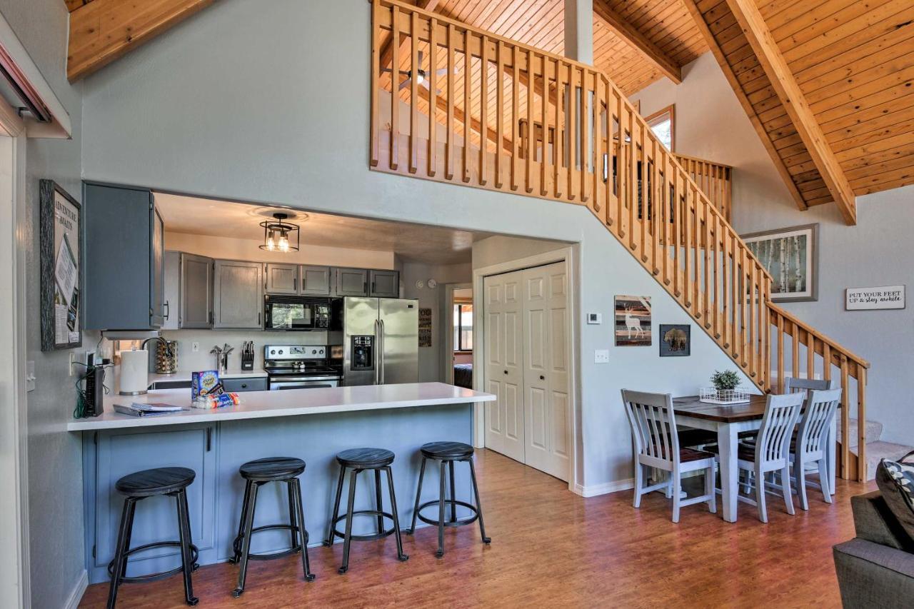 Updated And Modern Munds Park Home With Fire Pit! Exteriör bild